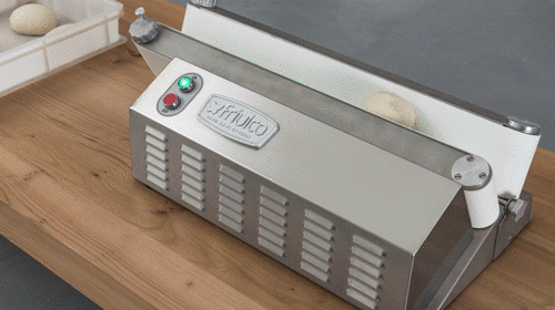 It works with difficult dough without any effort